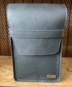 Mateira Laçador Couro Preta