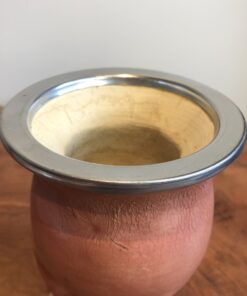 Alternative view of Cuia Uruguaia em Couro Rosa