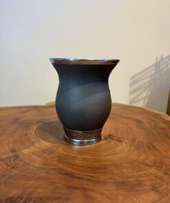 Cuia de Porongo em Couro Chumbo