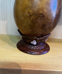 Alternative view of Cuia de Porongo com Pé de Massa e Pedrarias - Pedra Rosa