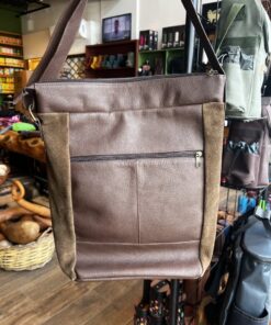 Alternative view of Mateira Guapo Andina Esmeralda